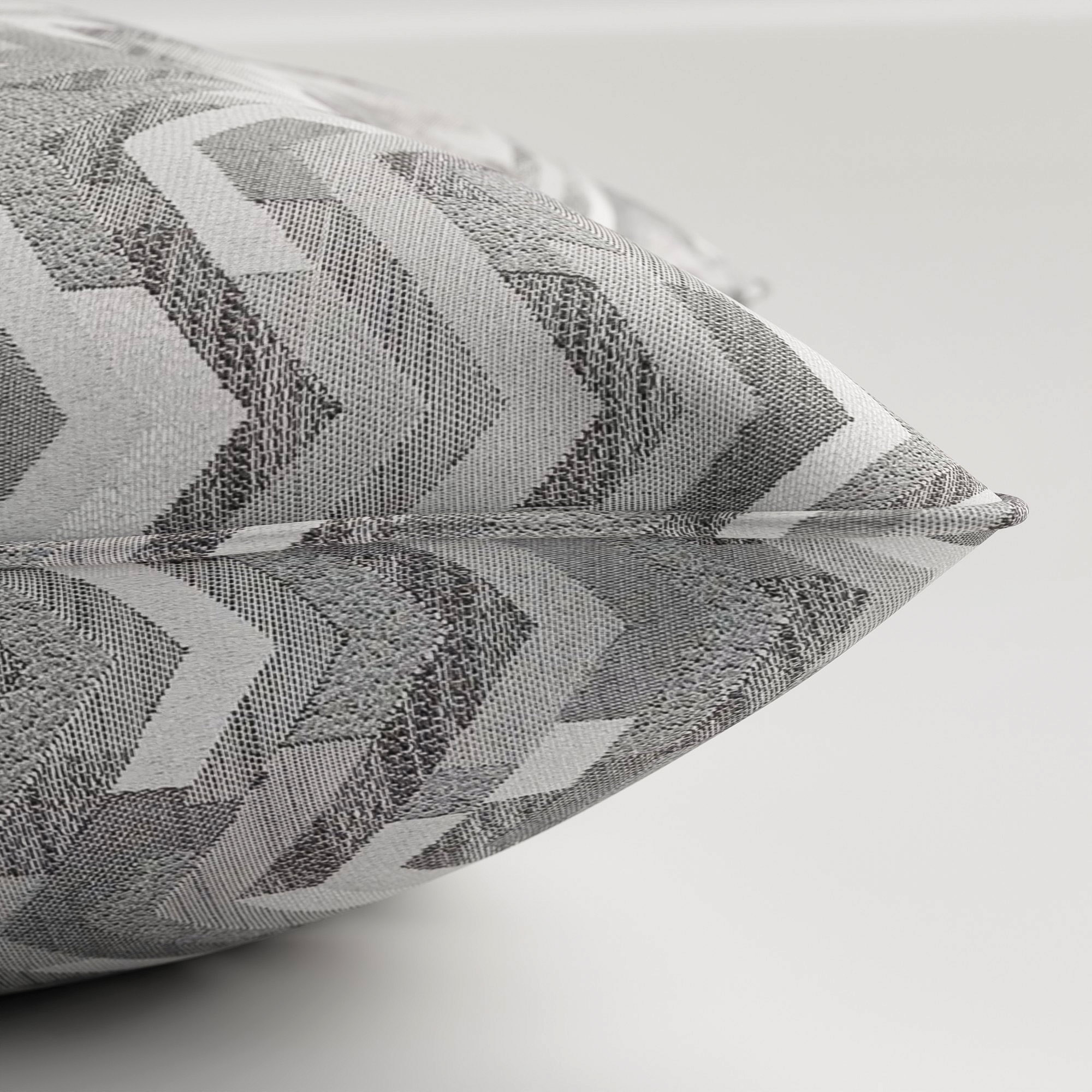 Manaus Silver Cushion - Image 4